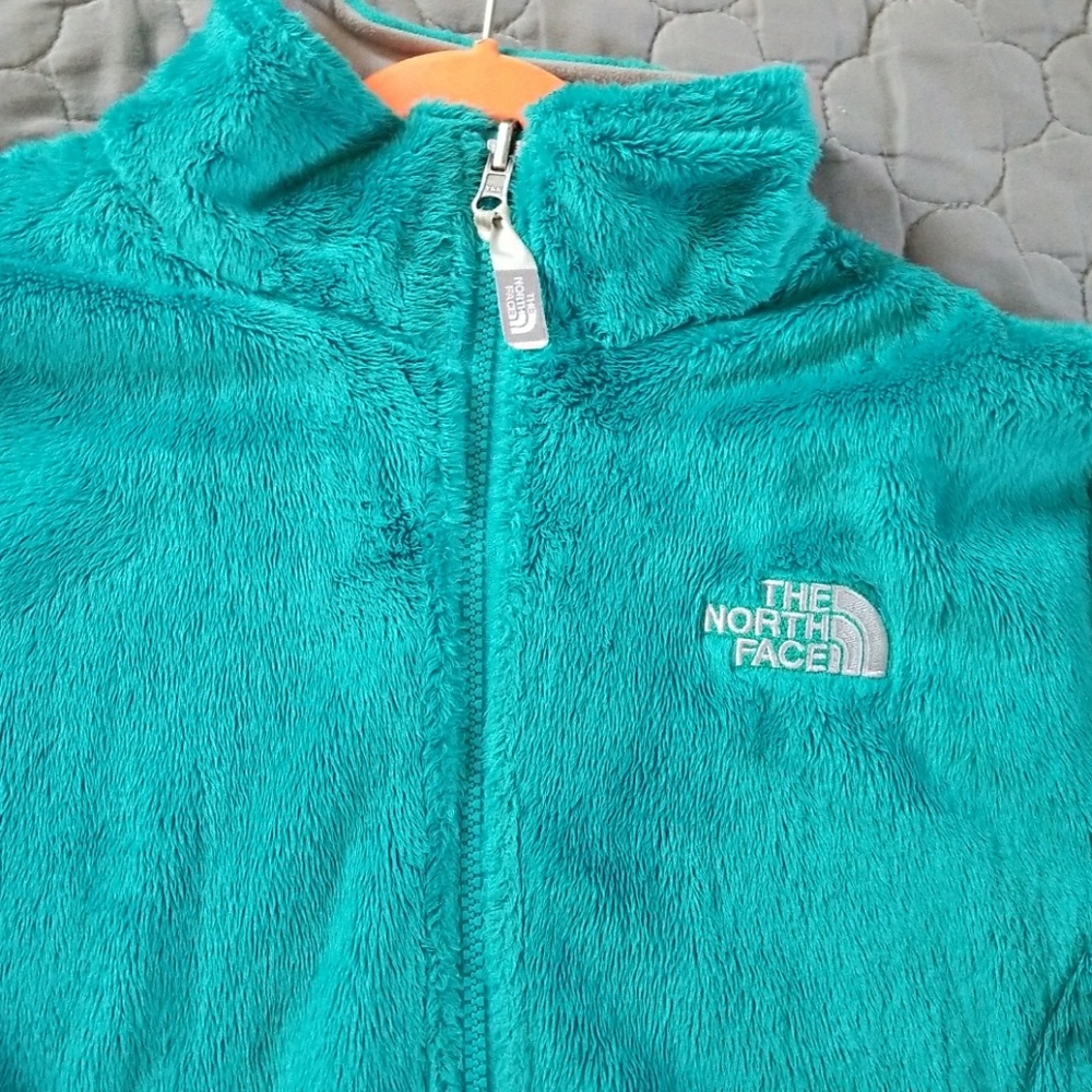 Clothes - Picture 2 of 4